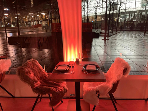 Melia Luxembourg red light transparent restaurant